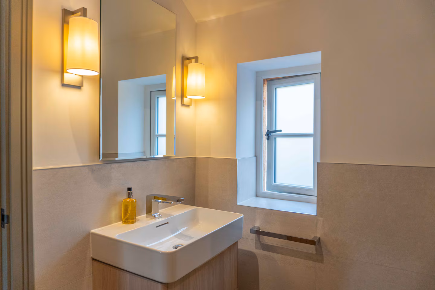Ensuite bathroom at The Farmhouse